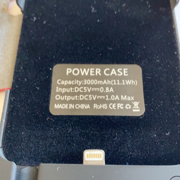 RED Ferrari Power Case For iPhone 5 - Picture 6 of 7